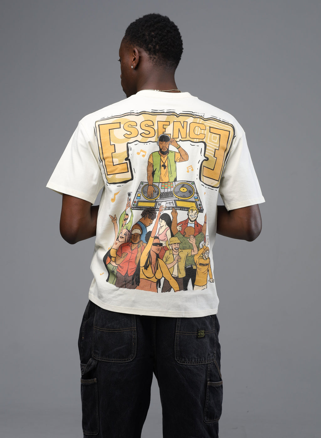 Kulture St x Essence